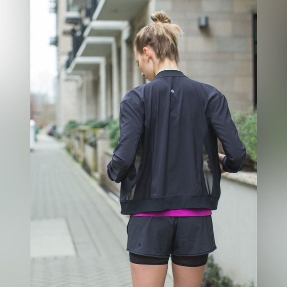 NWT RARE Minimalist Lululemon Noir Jacket II (Bomber Jacket) - Picture 3 of 16